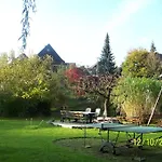 Gartentraum, Feuergrill, Kids-spielwelt, 4raeume Apartment Hartenstein (Saxony)