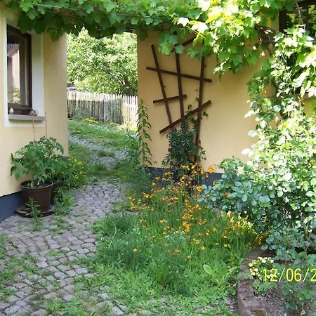 Gartentraum, Feuergrill, Kids-spielwelt, 4raeume Hartenstein (Saxony)