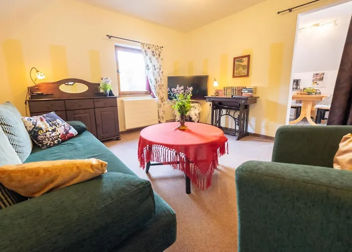 Gartentraum, Feuergrill, Kids-spielwelt, 4raeume * Hartenstein (Saxony)